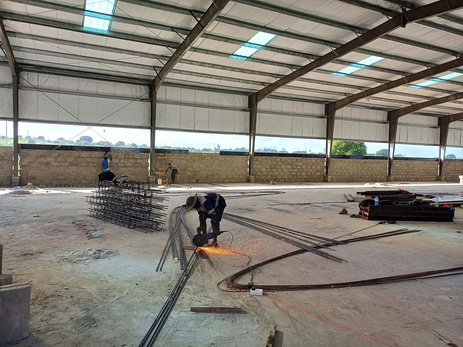 Chantier — coordination, génie civil et exécution terrain (visuel illustratif)